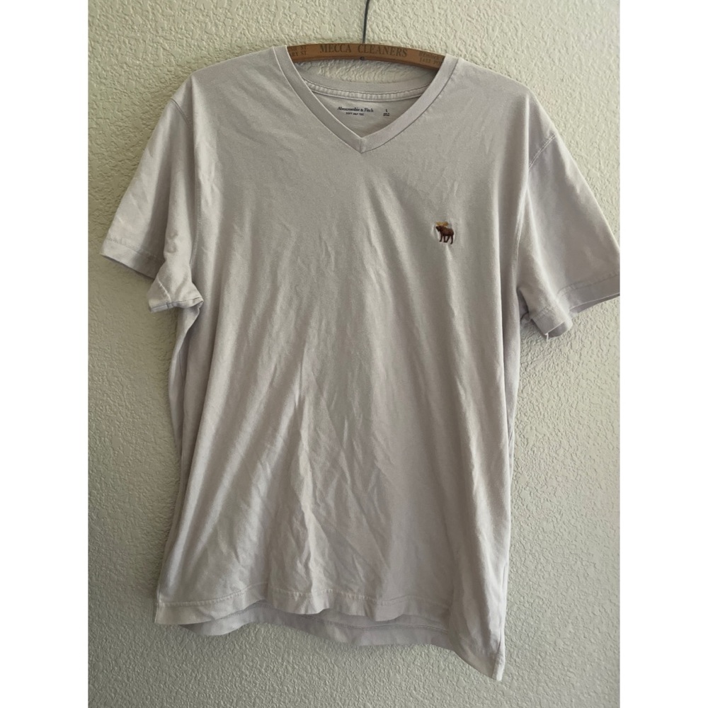 Abercrombie & Fitch Tan V Neck Men’s Size Large